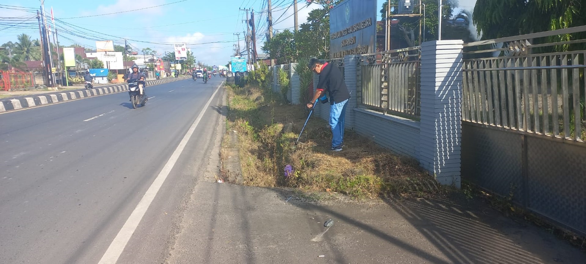 Kegiatan Jumat Bersih PT TUN Banjarmasin
